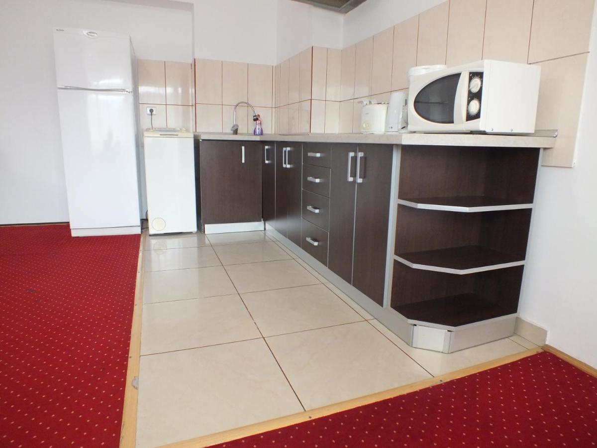 Alba Iulia Square - Apartments And Studios Bucarest Extérieur photo